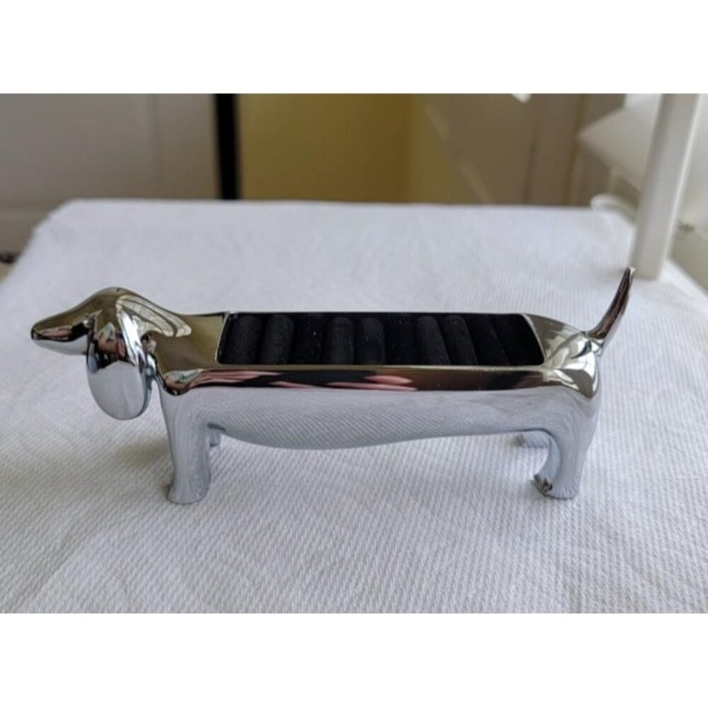 New Women's Studio Dachsie Ring Holder
